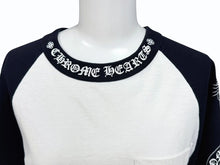 Load image into Gallery viewer, CHROME HEARTS クロムハーツ ラグラン 七分袖Tシャツ サイズS ホワイト ブラック ネックロゴ オールドクロス ホースシュー 美品 中古 4b005689