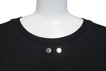 画像をギャラリービューアに読み込む, Givenchy ジバンシー 半袖Ｔシャツ トップス ロゴプリント ロゴ金具 コットン ブラック ホワイト シルバー金具 美品 中古 57708