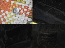 Load image into Gallery viewer, Salvatore Ferragamo サルヴァトーレフェラガモ ハンドバッグ DO217228 ガンチーニ 編み込み マルチカラー 美品 中古 58310