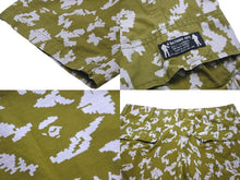 Load image into Gallery viewer, A BATHING APE アベイシングエイプ カーゴパンツ サルデジカモ アーカイブ 総柄 コットン カーキ 良品 中古 59588