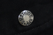 Load image into Gallery viewer, 極美品 A BATHING APE アベイシングエイプ 刺繍 パッチ ブルゾン ダークネイビー アウター ジャケット 紺 サイズL 中古 61755