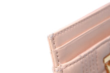 画像をギャラリービューアに読み込む, BURBERRY バーバリー キルティング ローラ カードケース ピンク ラムスキン 8056102B1916 ウォレット 名刺入れ 美品 中古 61903