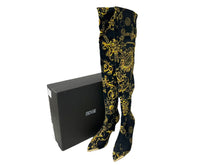 画像をギャラリービューアに読み込む, 新品未使用 Versace Jeans Couture ヴェルサーチ ジーンズ クチュール バロック柄 ロングブーツ ブラック ゴールド ファブリック 71VA3S53 サイズ37 中古 64142