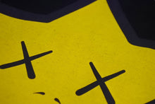 Load image into Gallery viewer, A BATHING APE × KAWS アベイシングエイプ カウズ 半袖Ｔシャツ サイズXS ブラック コットン ベイプ スター 美品 中古 64600