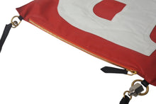 画像をギャラリービューアに読み込む, Burberry バーバリー フラッグバッグ クラッチバッグ 旗 イタリア製 レザー レッド ホワイト ゴールド金具 美品 中古 4c068608