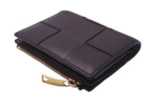 Load image into Gallery viewer, BOTTEGA VENETA ボッテガヴェネタ マキシイントレチャート コンパクトウォレット 財布 ワインレッド レザー ゴールド 美品 中古 4c069063