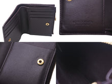 Load image into Gallery viewer, BOTTEGA VENETA ボッテガヴェネタ マキシイントレチャート コンパクトウォレット 財布 ワインレッド レザー ゴールド 美品 中古 4c069063