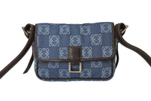 画像をギャラリービューアに読み込む, LOEWE ロエベ アナグラム ミニ ショルダーバッグ デニム レザー ブルー ブラウン 070312 スペイン製 シルバー金具 美品 中古 4c069805