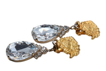Load image into Gallery viewer, Gianni Versace ジャンニ ヴェルサーチ メデューサ クリスタル イヤリング ゴールド 33.8g ラインストーン メッキ アクセサリー ジュエリー 中古 4c074264