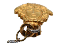 Load image into Gallery viewer, Gianni Versace ジャンニ ヴェルサーチ メデューサ クリスタル イヤリング ゴールド 33.8g ラインストーン メッキ アクセサリー ジュエリー 中古 4c074264