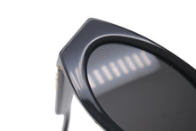 画像をギャラリービューアに読み込む, MIUMIU ミュウミュウ サングラス 54□21 135 ブラック サイドロゴ プラスチック 1AB5D1 美品 中古 4c076322