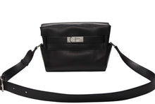 Load image into Gallery viewer, HERMES エルメス ショルダーバッグ ケリーメッセンジャーバッグ エバーグレイン ブラック シルバー金具 W刻印 美品 中古 4b007805