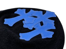 画像をギャラリービューアに読み込む, 新品同様 CHROME HEARTS クロムハーツ クロスパッチ ニットキャップ ビーニー カシミヤ レザー ブルー ブラック ONE SIZE 中古 4b008315
