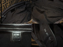 画像をギャラリービューアに読み込む, 極美品 FENDI フェンディ マンマバケット ワンショルダーバッグ 26325 ズッカ柄 ブラウン キャンバス レザー シルバー金具 中古 4b009080