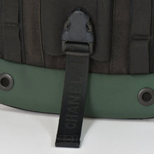 画像をギャラリービューアに読み込む, CHANEL シャネル スポーツライン リュック バックパック ココマーク 8番台 キャンバス グリーン ブラック 美品 中古 4b009722