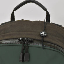 画像をギャラリービューアに読み込む, CHANEL シャネル スポーツライン リュック バックパック ココマーク 8番台 キャンバス グリーン ブラック 美品 中古 4b009722