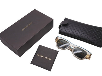 新品同様 BOTTEGA VENETA ボッテガヴェネタ キャットアイ型 セルフレーム クリアフレーム サングラス BV1137S クリア ブルー 中古 4b005901