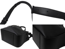 画像をギャラリービューアに読み込む, 極美品 LOEWE ロエベ ハンモックバッグ スモール ショルダーバッグ エンボス加工 2way レザー ブラック シルバー金具 中古 4b003003