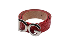 画像をギャラリービューアに読み込む, 極美品 DOLCE&amp;GABBANA ドルチェアンドガッバーナ キルティングベルト D&amp;G ロゴバックル レッド レザー シルバー金具 中古 4c075465