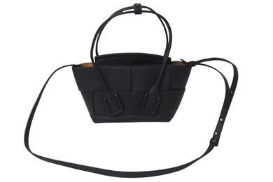 新品未使用 BOTTEGA VENETA ボッテガヴェネタ ミニ ザ アルコ 2wayバッグ ハンドバッグ ショルダーバッグ ブラック シルバー金具 中古 4c075684