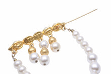 画像をギャラリービューアに読み込む, VERSACE ヴェルサーチ フェイクパール ブローチ ゴールド GP ラインストーン アクセサリー 小物 中古 25668