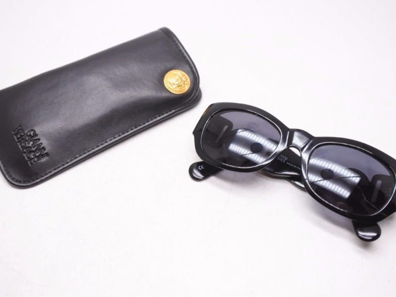 GIANNI VERSACE ジャンニ ヴェルサーチ ヴィンテージ サングラス メデューサ MOD.413/A ブラック 美品 26946 正規品