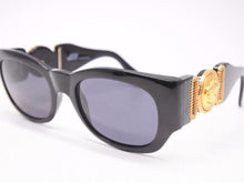 画像をギャラリービューアに読み込む, GIANNI VERSACE ジャンニ ヴェルサーチ ヴィンテージ サングラス メデューサ MOD.413/A ブラック 美品 26946 正規品