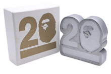 画像をギャラリービューアに読み込む, 非売品 A BATHING APE アベイシングエイプ ペーパーウエイト 文鎮 APE20th Anniversary シルバー 美品 中古 26966