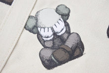 画像をギャラリービューアに読み込む, KAWS UNIQLO カウズ ユニクロ キャンパス トートバッグ 8164GK101 KAWS TOKYO FIRST カウズ展 2021 新品未使用 34226