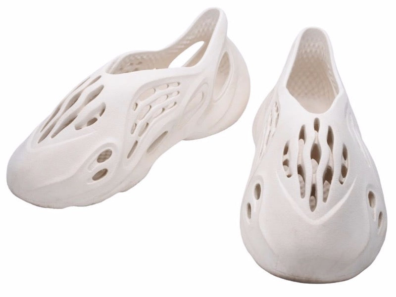 YEEZY Foam Runner イージー フォーム ランナー アディダス オリジナルス ベージュ サンド FY4567 良品 中古 41807