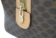 画像をギャラリービューアに読み込む, CELINE セリーヌ マカダム柄 2way ハンドバッグ ショルダーバッグ M11 ロゴ ゴールド金具 カバン 鞄 ブラウン 美品 中古 42514