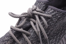 画像をギャラリービューアに読み込む, YEEZY イージー スニーカー YEEZY BOOST 350 pirates black 2015年製 AQ2659 10 1/2 ブラック 中古 42524