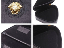 画像をギャラリービューアに読み込む, Gianni Versace ジャンニ ヴェルサーチ ジュエリーボックス メデューサ レザー ブラック ゴールド 美品 中古 43789