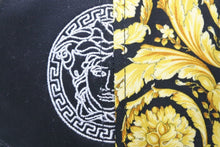 画像をギャラリービューアに読み込む, VERSACE ヴェルサーチ バロッコプリント メデューサ キャップ ブラック ゴールド ロゴ 帽子 サイズ59 美品 中古 44310