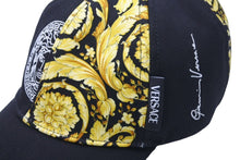 画像をギャラリービューアに読み込む, VERSACE ヴェルサーチ バロッコプリント メデューサ キャップ ブラック ゴールド ロゴ 帽子 サイズ59 美品 中古 44310