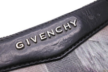 画像をギャラリービューアに読み込む, GIVENCHY ジバンシー マリアプリントクラッチ ミニポーチ バッグ TEO123 PVC ブラック シルバー金具 良品 中古 44744
