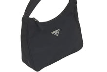 画像をギャラリービューアに読み込む, PRADA プラダ MV515 ホーボー ハンドバッグ ミニバッグ 三角ロゴ金具 プレート ナイロン ブラック レディース 美品 中古 46252