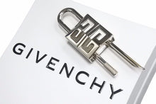 画像をギャラリービューアに読み込む, Givenchy ジバンシー キーホルダー・キーチャーム タグエフェクト 4G スモール パッドロック シルバー 中古 48710