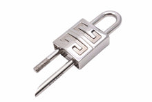 画像をギャラリービューアに読み込む, Givenchy ジバンシー キーホルダー・キーチャーム タグエフェクト 4G スモール パッドロック シルバー 中古 48710