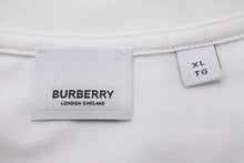Load image into Gallery viewer, 極美品 BURBERRY バーバリー 半袖Ｔシャツ メンズ 8053009 ロゴ ホワイト コットン サイズXL 中古 51161