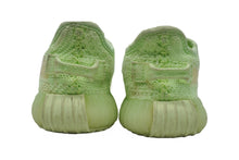 画像をギャラリービューアに読み込む, YEEZY BOOST 350 V2 GLOW IN THE DARK イージーブーストグロウスニーカー キッズ ライトグリーン 7 1/2K 良品 中古 51951