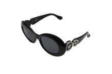 画像をギャラリービューアに読み込む, GIANNIVERSACE ジャンヌヴェルサーチ サングラス オーバル メデューサ ロゴ プラスチック メタル ブラック 美品 中古 52102