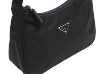 画像をギャラリービューアに読み込む, PRADA プラダ ハンドバッグ ブラック ナイロン MV519 シルバー金具 三角プレート 美品 中古 52374 正規品