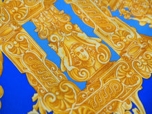 画像をギャラリービューアに読み込む, 新品未使用品 VERSACE ヴェルサーチ 長袖シャツ ブラウス V2 バロック柄 メデューサ シルク ブルー ゴールド 38 L 中古 52660