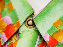 画像をギャラリービューアに読み込む, VERSACE ヴェルサーチ V2 by versace 長袖シャツ シルク シャツ 総柄 グリーン シルク サイズL 美品 中古 52662