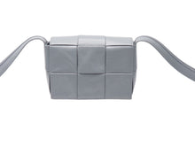 画像をギャラリービューアに読み込む, BOTTEGAVENETAボッテガヴェネタ ショルダーバッグ グレー イントレチャート キャンディーカセット 666688VMAY13722 美品 中古 53388