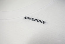 画像をギャラリービューアに読み込む, GIVENCHY ジバンシィ 半袖Ｔシャツ 総柄 ロゴ コットン ホワイト BM716R3YE4 2023AW 美品 中古 57706