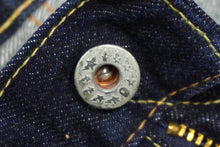 Load image into Gallery viewer, A BATHING APE アベイシングエイプ デニムパンツ BAPAバックロゴ サイズM インディゴ ネイビー 美品 中古 58740