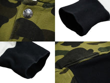 Load image into Gallery viewer, A BATHING APE アベイシングエイプ シャークフードジャケット グリーンカモフラージュ 001LJB201024X サイズL 美品 中古 60587
